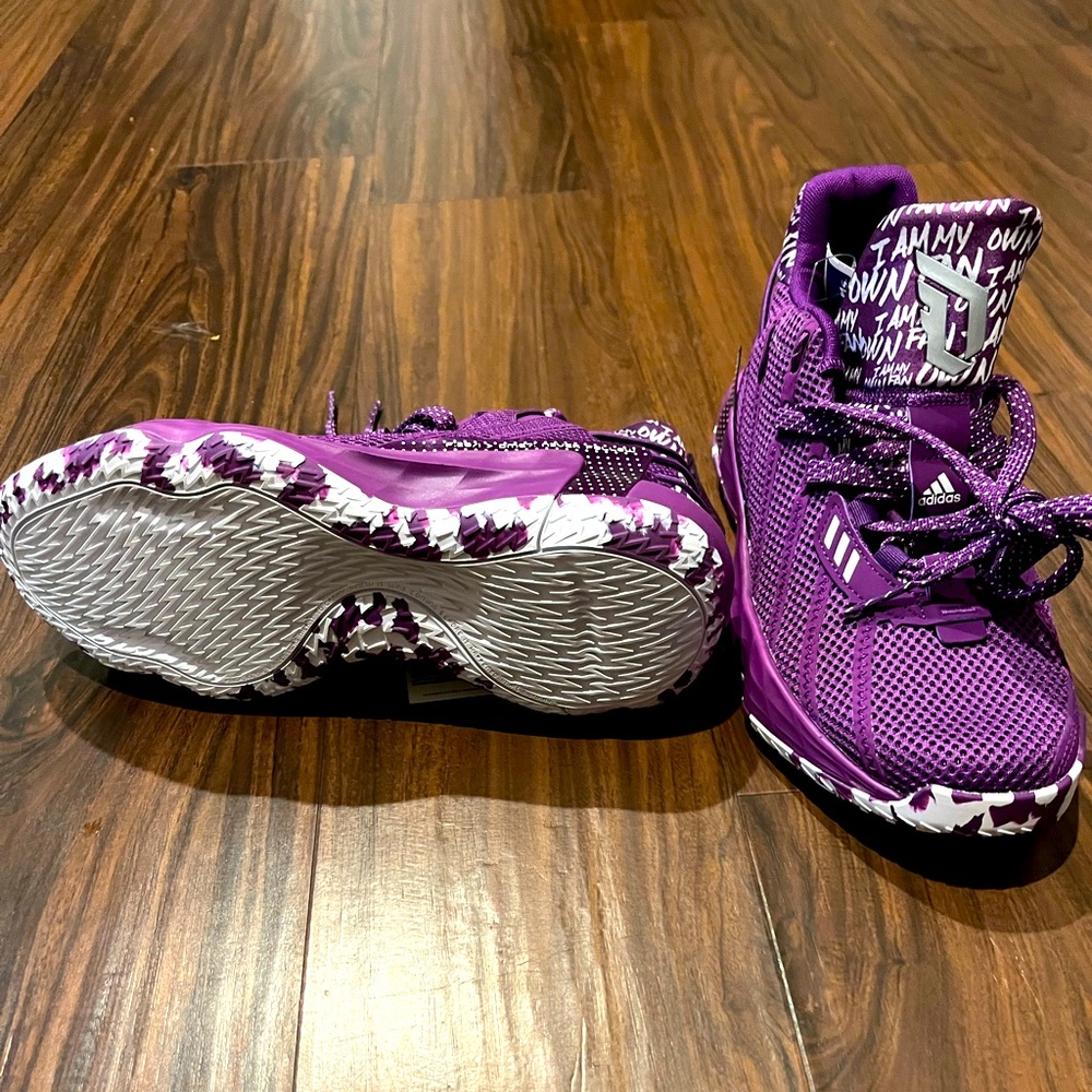 Adidas Dame 7 Basketball shoes. Size 6.5